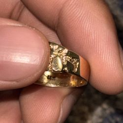 14k Gold Ring 