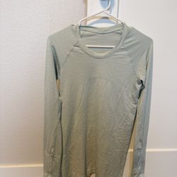 Sage Lululemon Shirt Size 6
