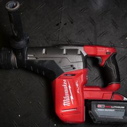 Milwaukee 2717-80 M18 FUEL 18V 1-9/16" SDS-Max Rotary Hammer + Battery HD12.0 AH