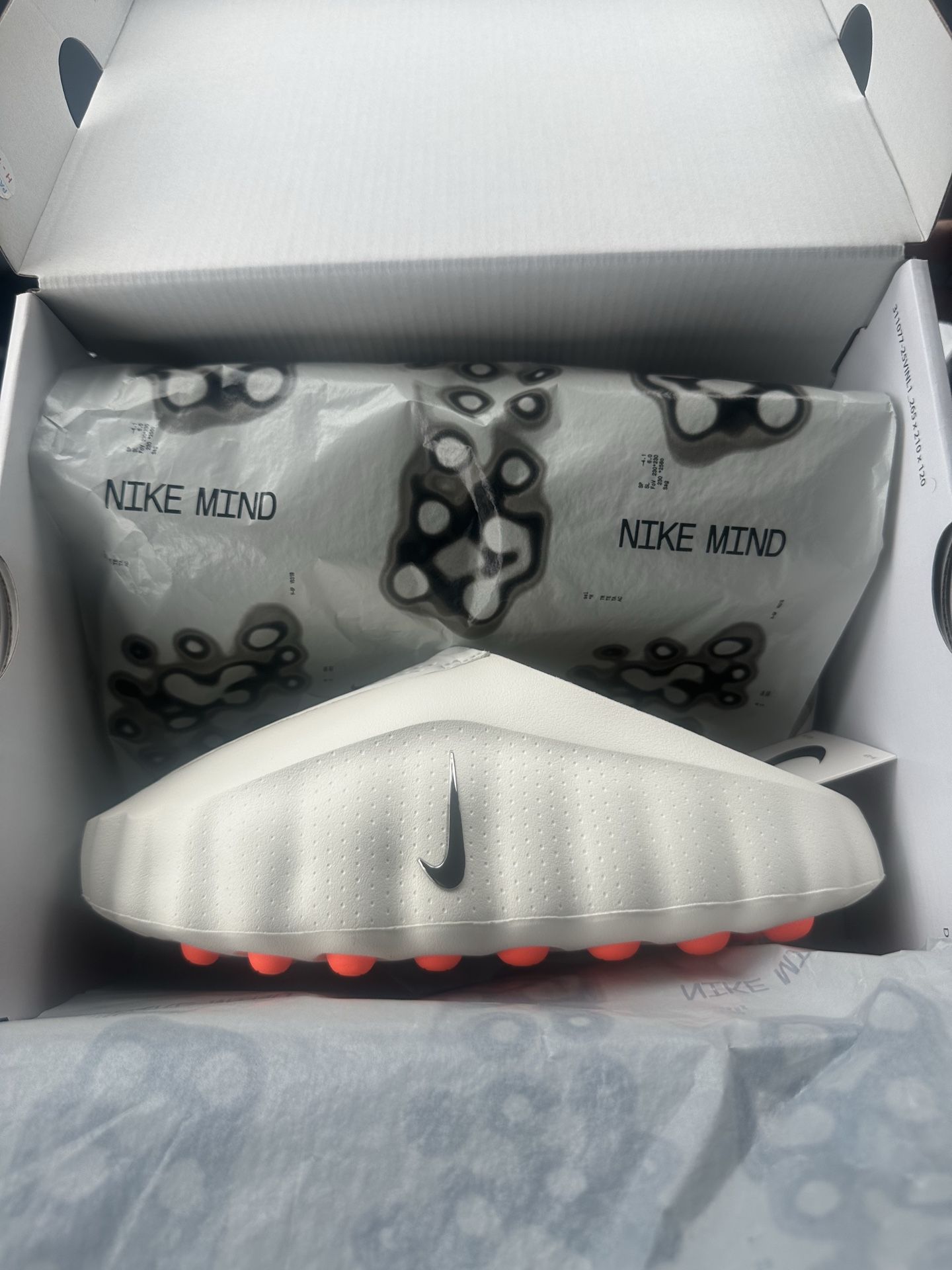 Nike Mind 001 Sail Women’s 7 (Men’s 5.5)