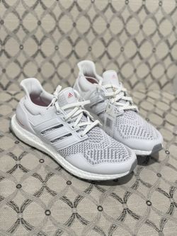 adidas Golf Ultraboost Shoes IF0323 Ultra Gray White Mens Spikeless size 8.5 n 9.5