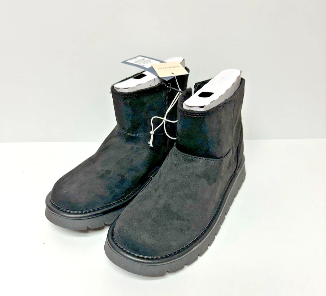 Universal Thread May Boots Memory Foam Black Size 8