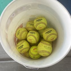 11” Softballs (24) and Bucket
