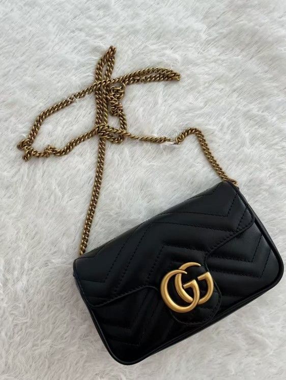Gold vintage double G logo with key ring V-shaped spun leather cowhide shoulder bag crossbody bag super mini ladies black