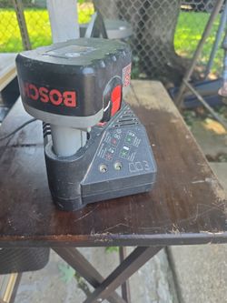 Bosch batery and charger