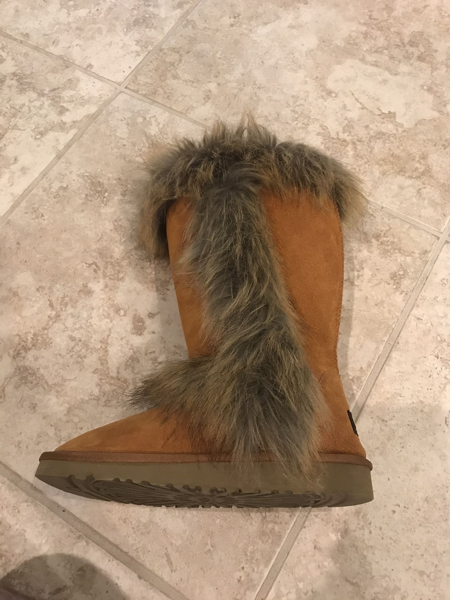 UGGS size 8-9 female boots brand new