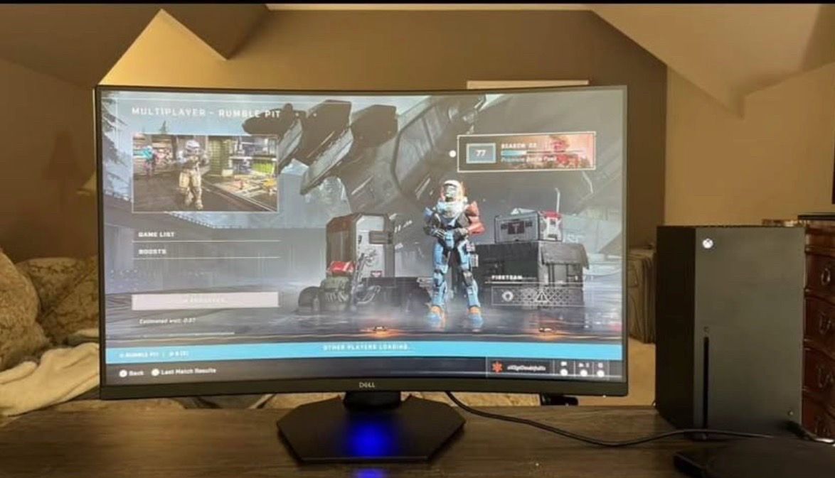 Curved gaming monitor