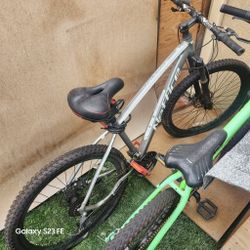 2-26" Mountains Bikes