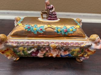 Capodimonte Porcelain Lidded Box with Figural Details