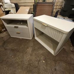 Set Of 2 Modern End Tables