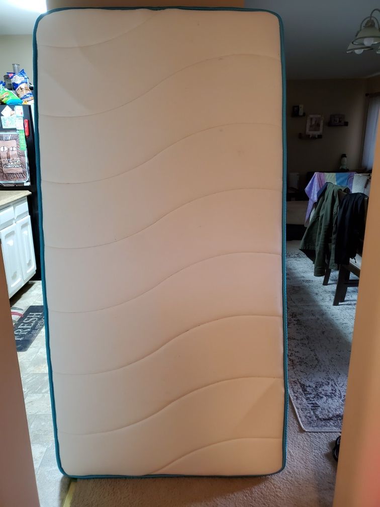 Twin Size Daybed
