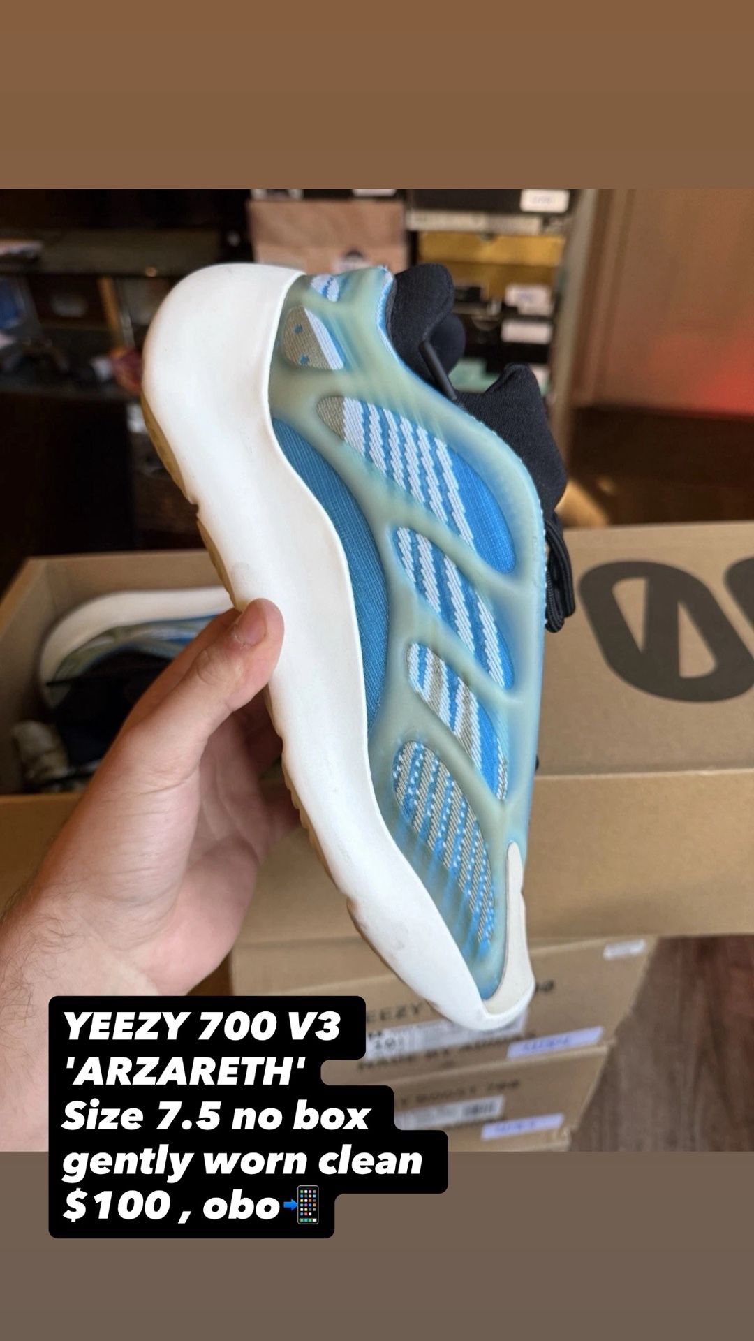 YEEZY 700 V3 'ARZARETH' ( Size 7.5 ) DMV📍