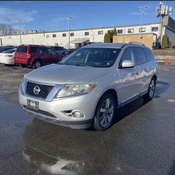 2014 Nissan Pathfinder 159k Miles $3,799 !!!!