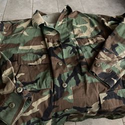 Camel Jacket . Size X-Large -Long