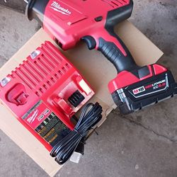 Milwaukee Hackzall Saw With Battery Xc8 5.0 And Charger 