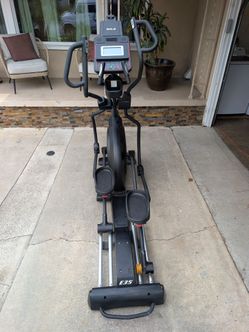 SOLE E35 Elliptical Exercise Machine