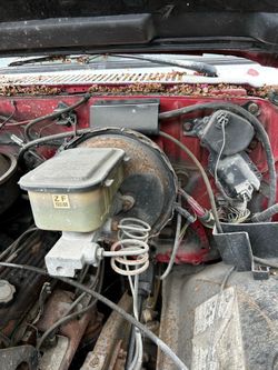 Brake booster with master cylinder/ 89 Chevy suburban