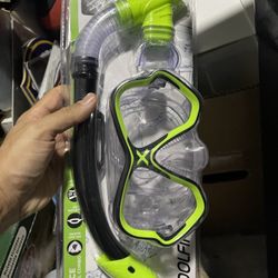 Diving Gear 2 Pc Set New  
