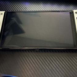 NINTENDO SWITCH OLED WITH EVERYTHING AND BOX
