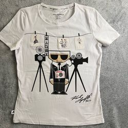 T- Shirt