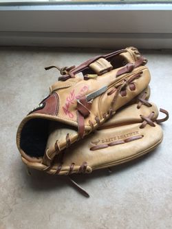 Baseball glove