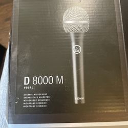 AKG D8000M Vocal Dynamic Handheld Microphone