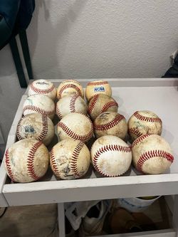 Batch of 14 used baseballs