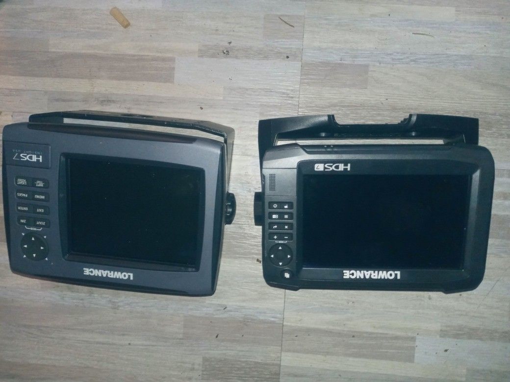 Lowrance HDS7 Depth Finder