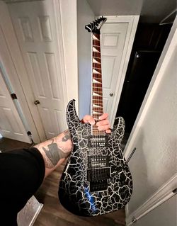 Jackson X Series Soloist SLX DX 2025 Model in Silver Mercury Crackle