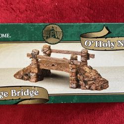 TRIM A HOME O HOLY NIGHT VILLAGE BRIDGE - NEW - VINTAGE - More CHRISTMAS Merch