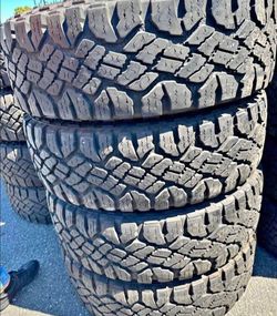 🎖️285 75 18 Goodyear tires Con 80% de Vida Las 4