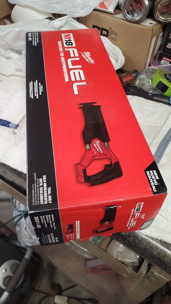Milwaukee M18 Gen 2 Sawzall