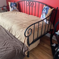 Trundle Bed
