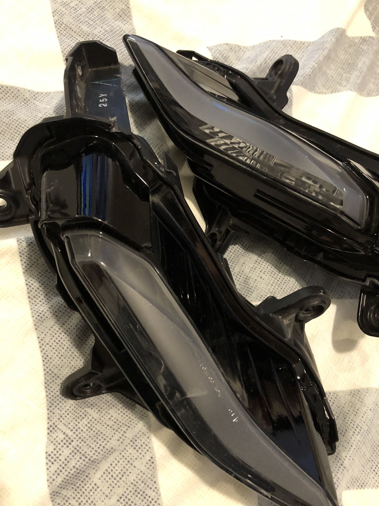 Yamaha R7 Headlights