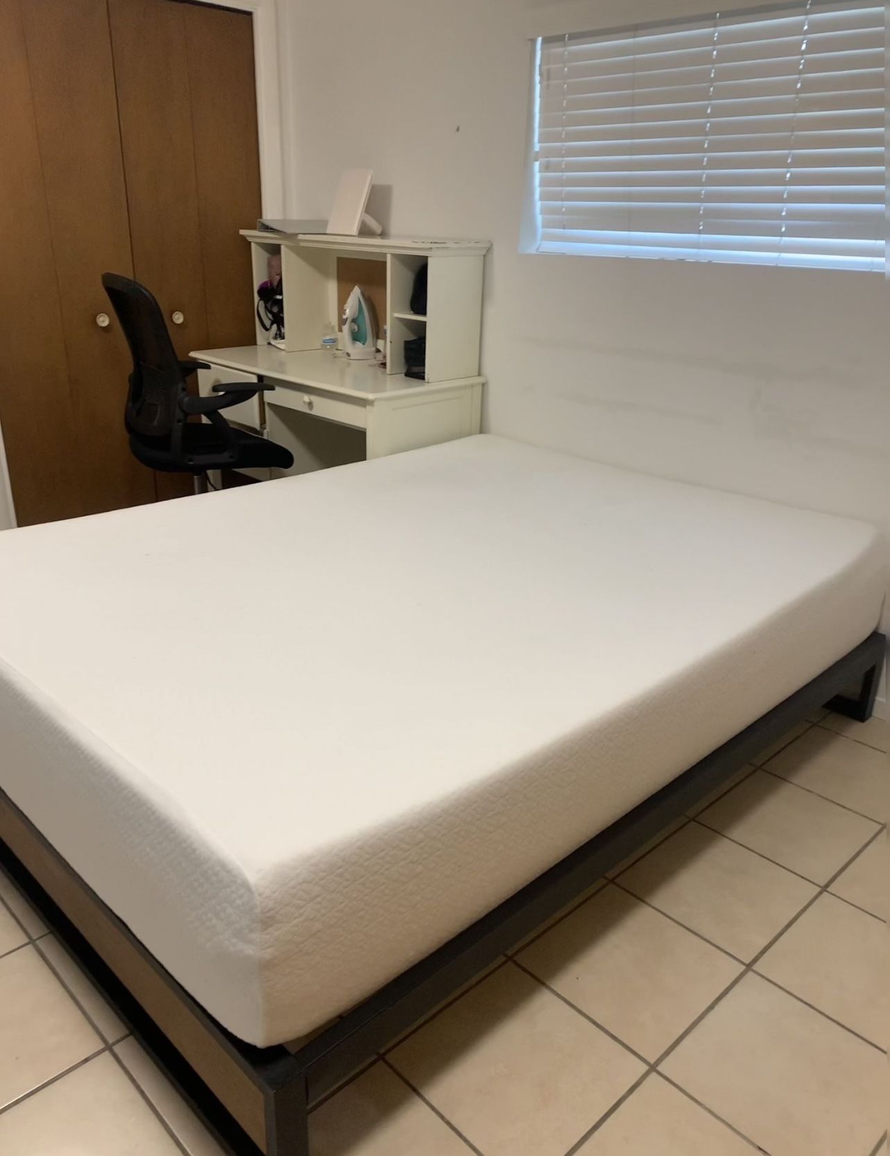 King Size Foam Mattress With Bed 