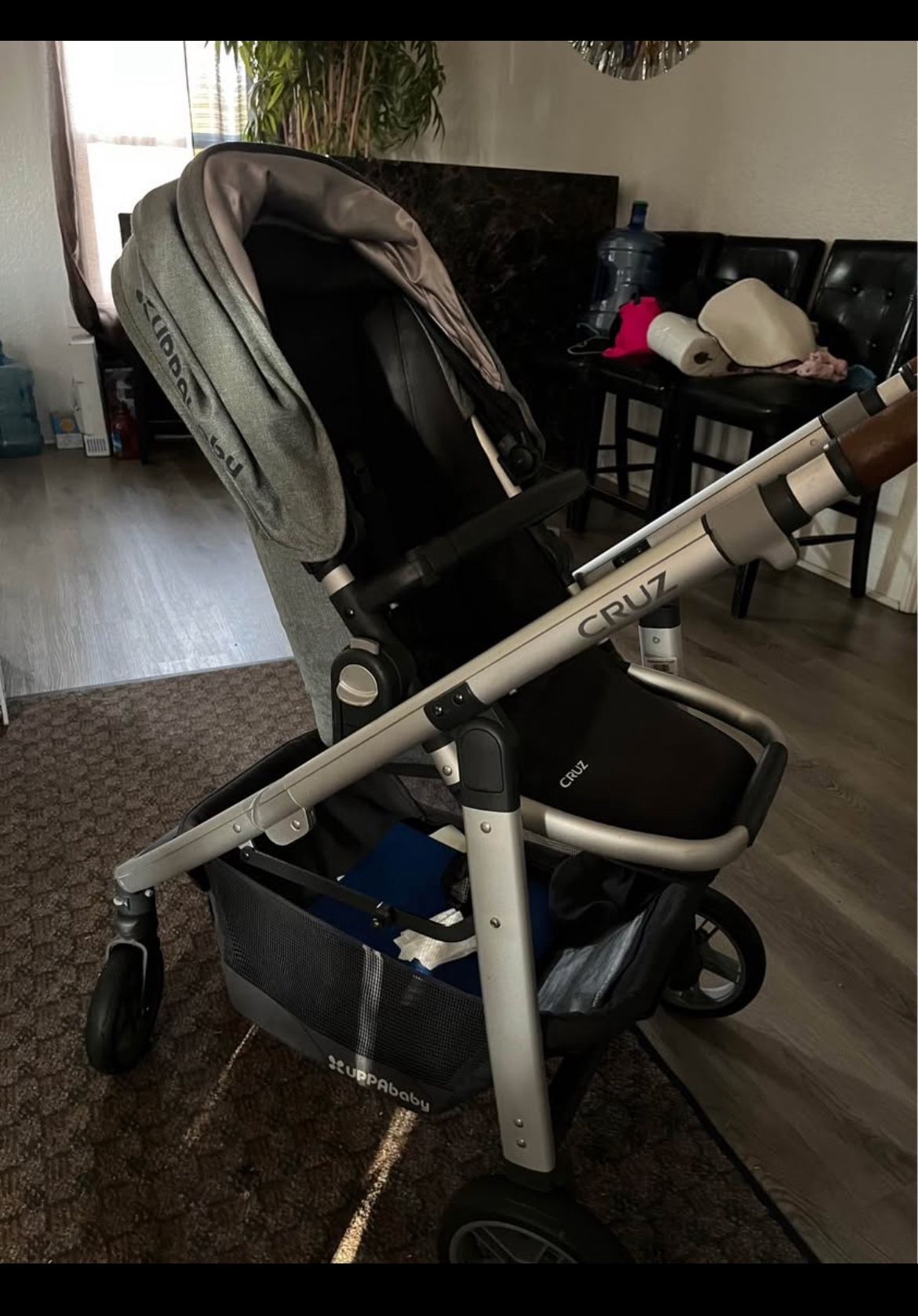 Uppababy Cruz Read Description