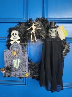 Dr. Demto 17 Inch Black Halloween Wreath