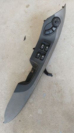 Hyundai Santa Fe 2001 to 2006 master power window switch
