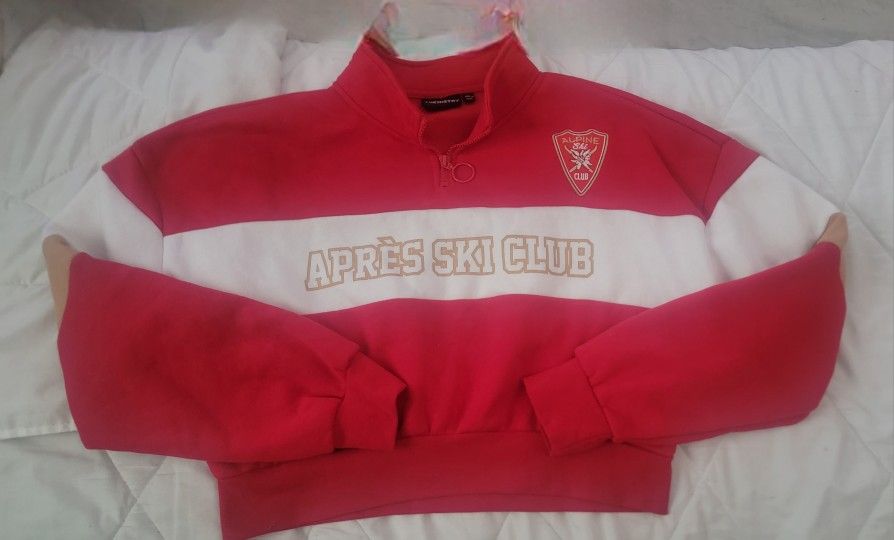 Chemistry Apri Ski Club Logo Pullover Cropped Red Sweatshirt Large
