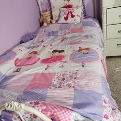 TWIN size Comforter Set