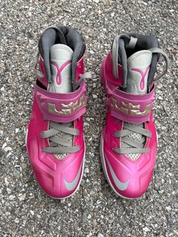 Women’s sneakers. Nike LeBron Zoom Soldier. Size is 8.5.