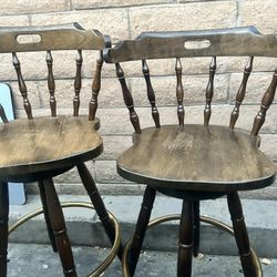 Colonial Bar Stool Vintage 