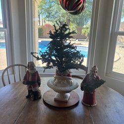 Vintage Santa Claus Statues