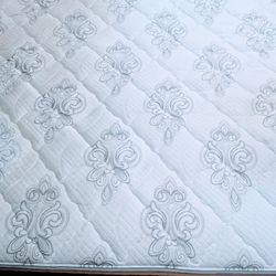 Wayfair Ki,ng matt,ress 11 inch, medium firm. Tight Top.
