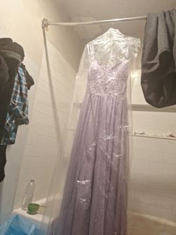 Beautiful lavender/lilac formal A-line gown in excellent condition!