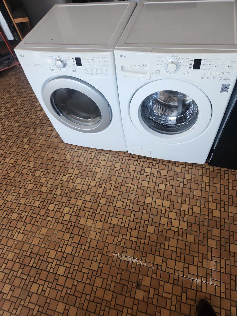 LG FRONT LOAD WASHER AND DRYER 