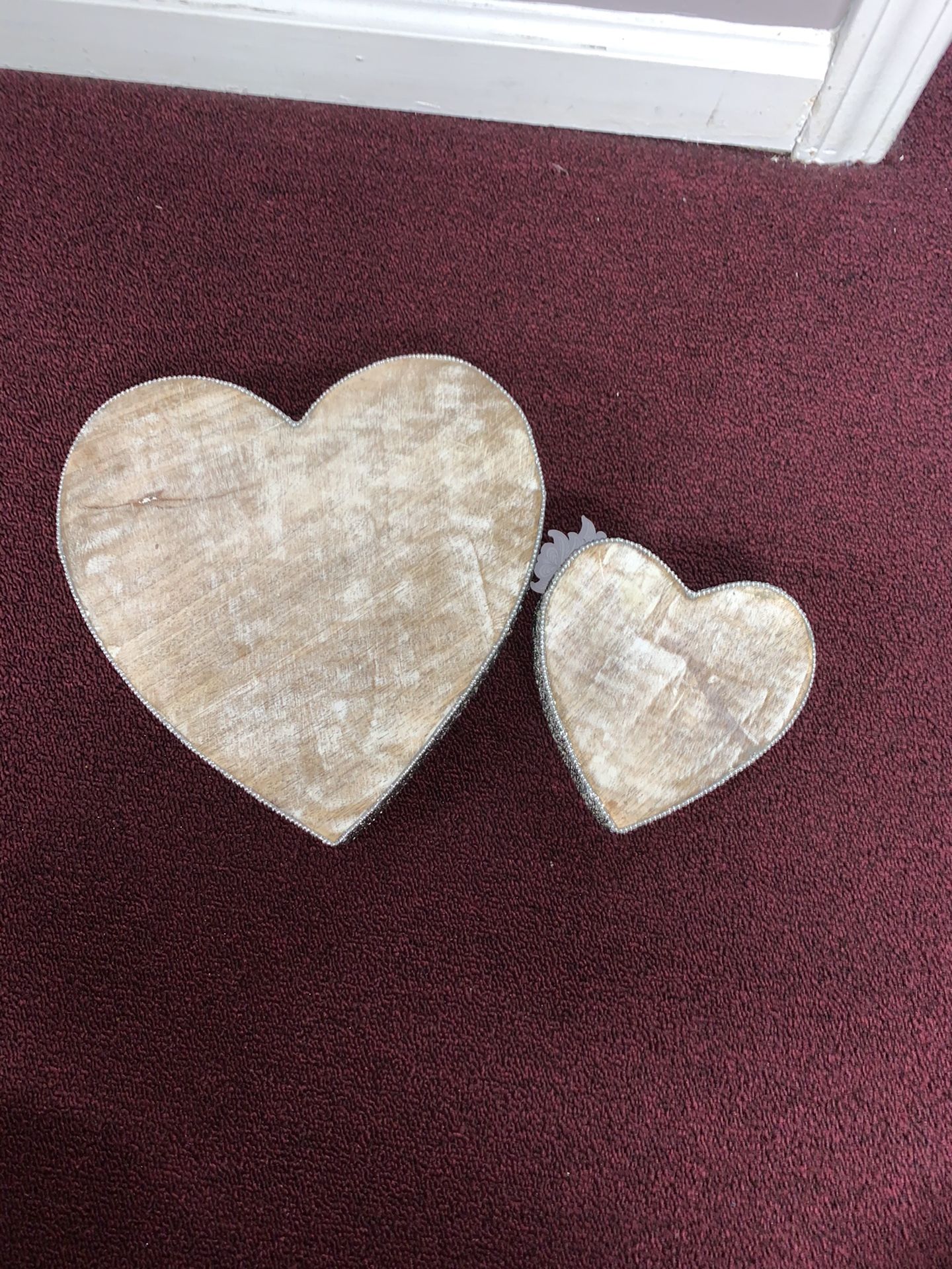 Wood heart center pieces