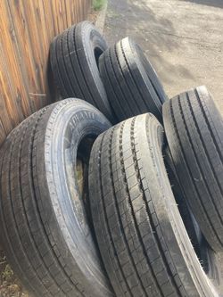 19.5 Advance Tires