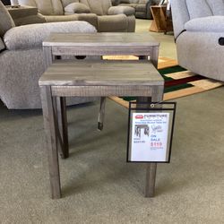 Emerdale Accent Table Set