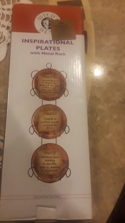 Brand new! Inspirational plates 3 with metal rack